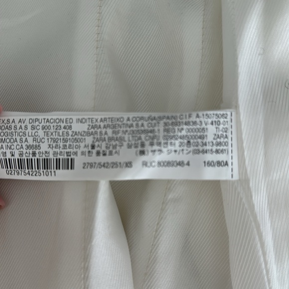Zara white tuxedo blazer in like new condition - Picture 14 of 14